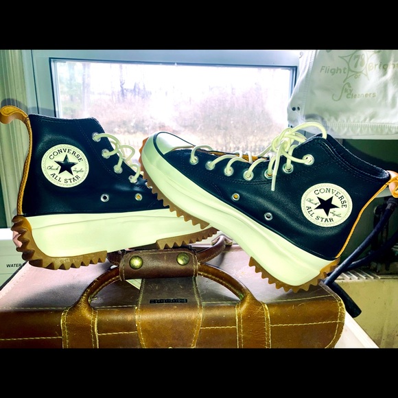 Converse Hightop Leather Star Runners - Picture 6 of 10